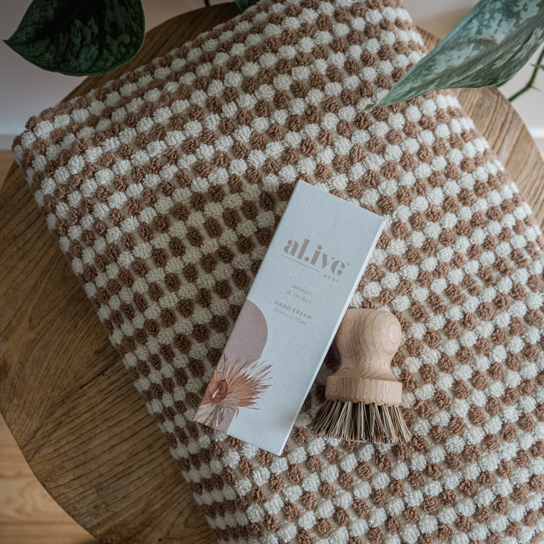 THIRSTY TOWEL CO. Limited Edition CARAMEL NOUGAT Pom Pom Turkish Bath Sheet Towel 100% Cotton