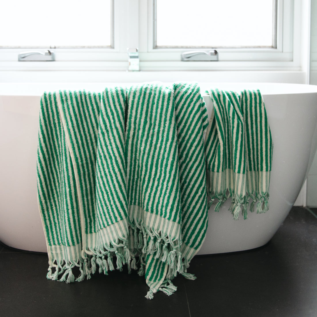 THIRSTY TOWEL CO. Limited Edition PEPPERMINT CRISP Stripe Turkish Cotton Bath Sheet Towel