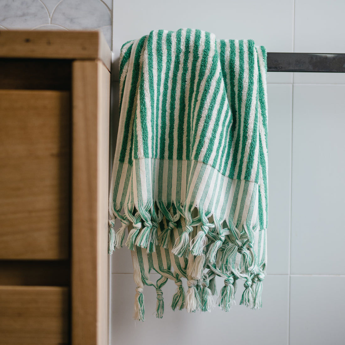 THIRSTY TOWEL CO. - PEPPERMINT CRISP Turkish Cotton Stripe Hand Towel