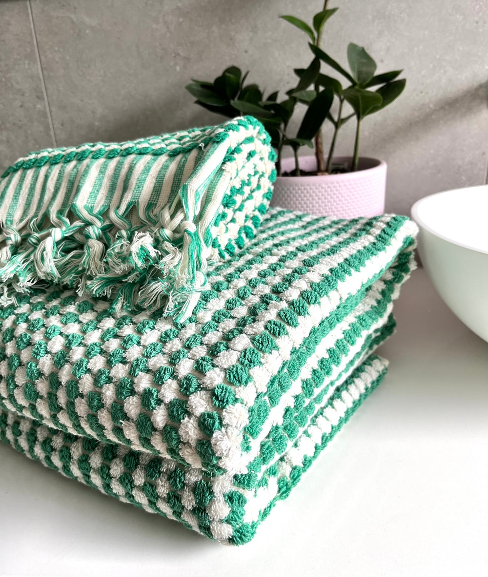 MINTIES Pom Pom Turkish Hand Towel